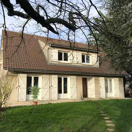 Villa Maison Spacieuse Au Calme